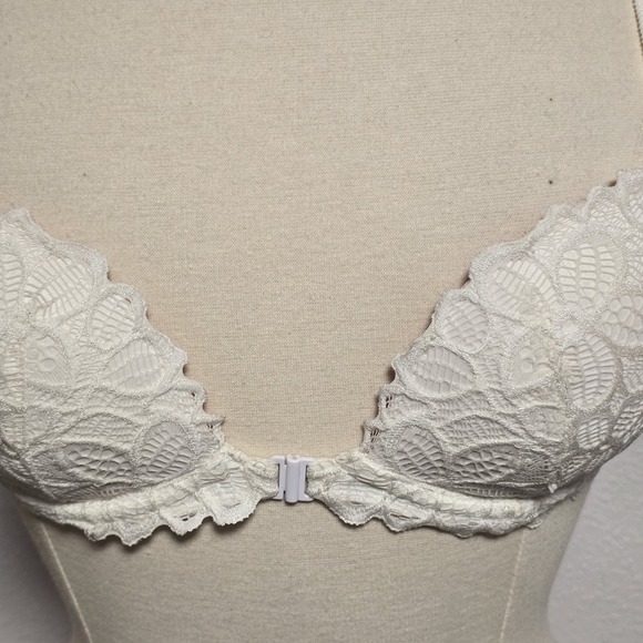 PINK Victoria's Secret White Lace Front Close Racerback Bralette 34B - Picture 3 of 10